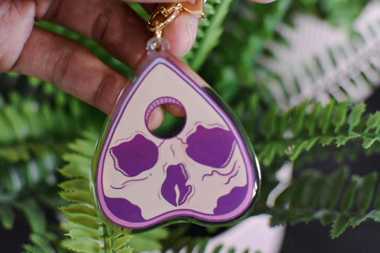 Spooky Planchette Skull Charm | Epoxy Keychain
