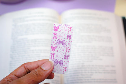 Pink Winter Holiday Coquette Bows l Magnetic Bookmark