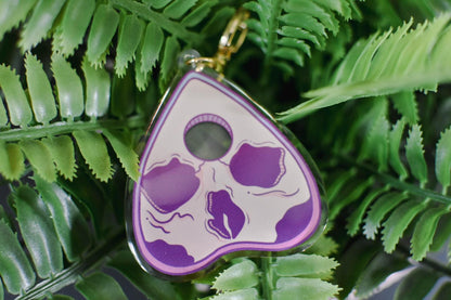 Spooky Planchette Skull Charm | Epoxy Keychain